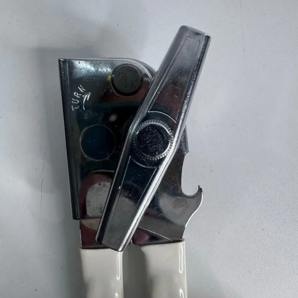 Lot 3 VTG  Kitchen Tools,  Ecko Pizza Cutter, Swing Way Can Opener, Ecko Tongs